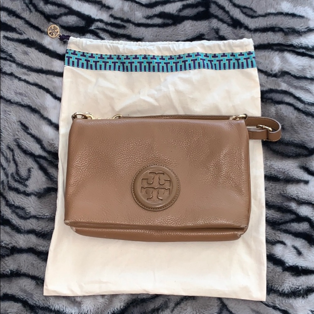Tory Burch Tan and Gold Crossbody :)